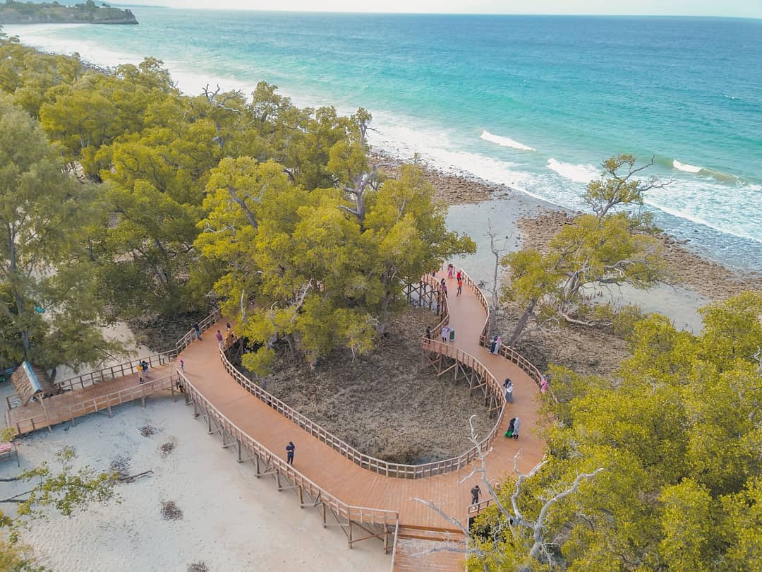 pantai lhok mee kabupaten aceh besar
